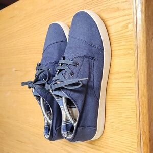 Toms casual sneakers, size 8 navy